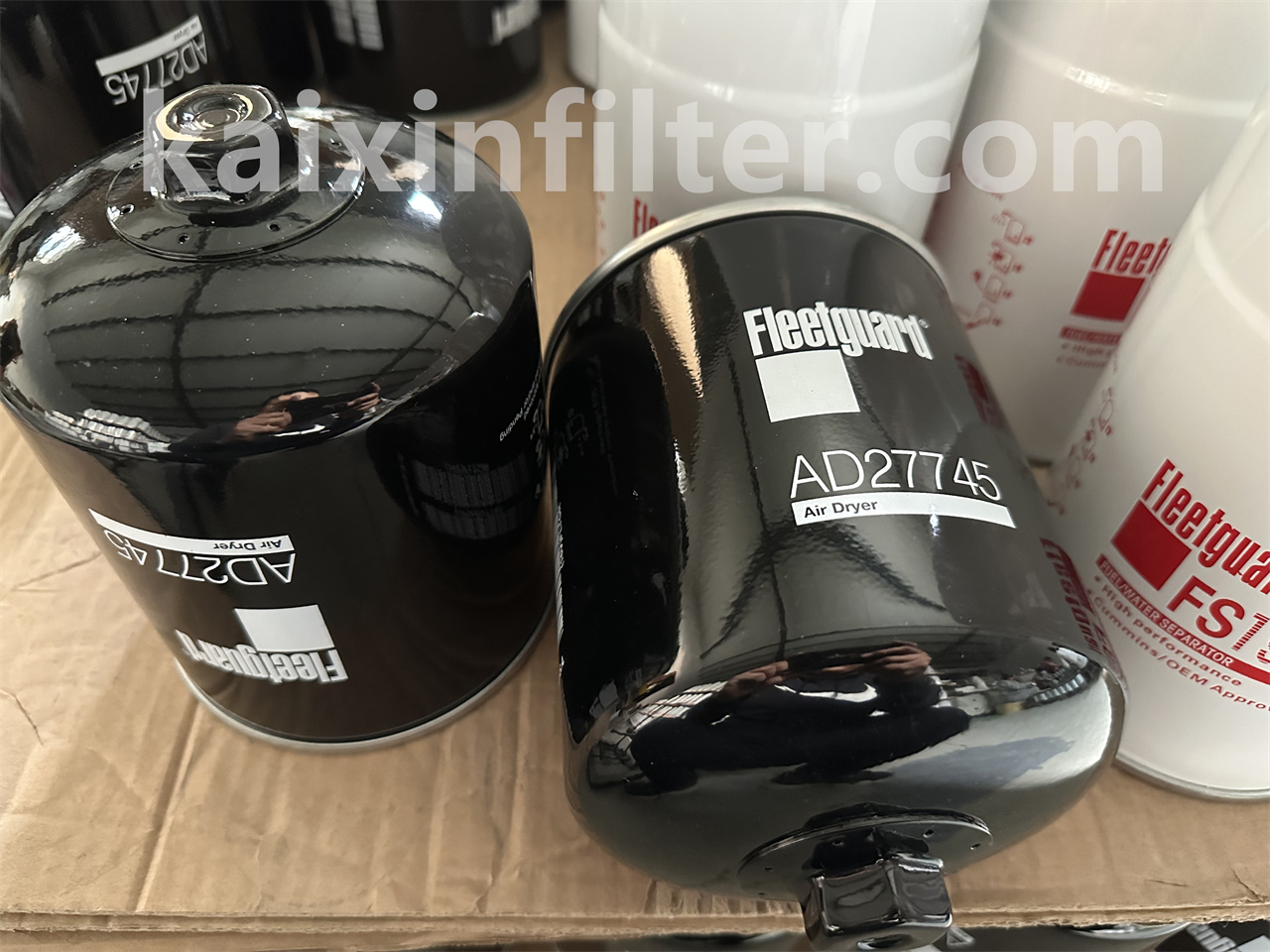 Fleetguard AD27745 Desiccant Filter for Scania G360LB Trucks, OD 140mm, Length 176mm, Thread 1 1/4 BSP/G | Kaixin Filter