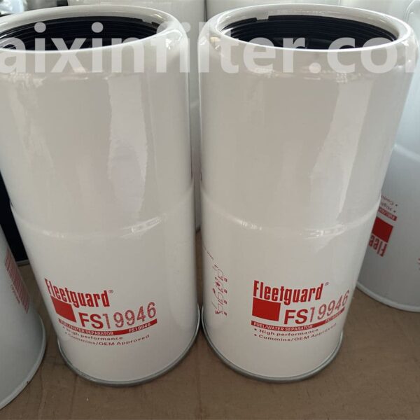 FS19946 Fleetguard Fuel Filter | Beta 75 @ 10 Micron, 120mm OD, 1-1/4-12 UN Thread Fuel Filter